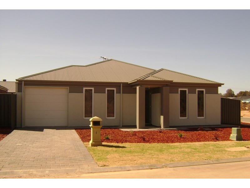 1  Currawong Street, Burton SA 5110