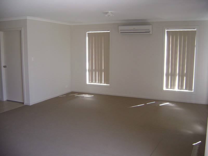 1  Currawong Street, Burton SA 5110