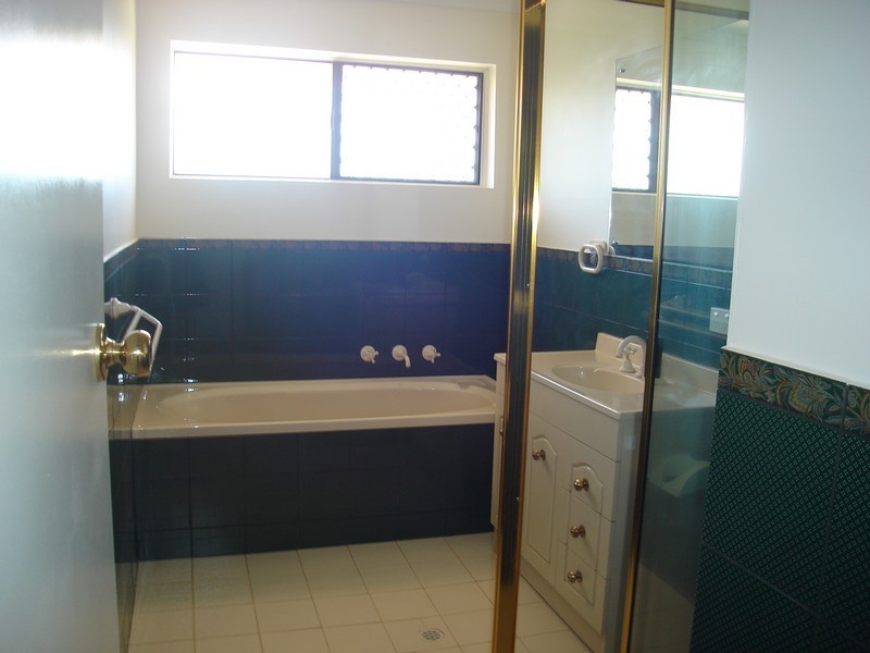 37 Maughan Avenue, Redwood Park SA 5097