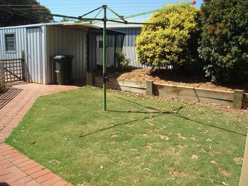 37 Maughan Avenue, Redwood Park SA 5097
