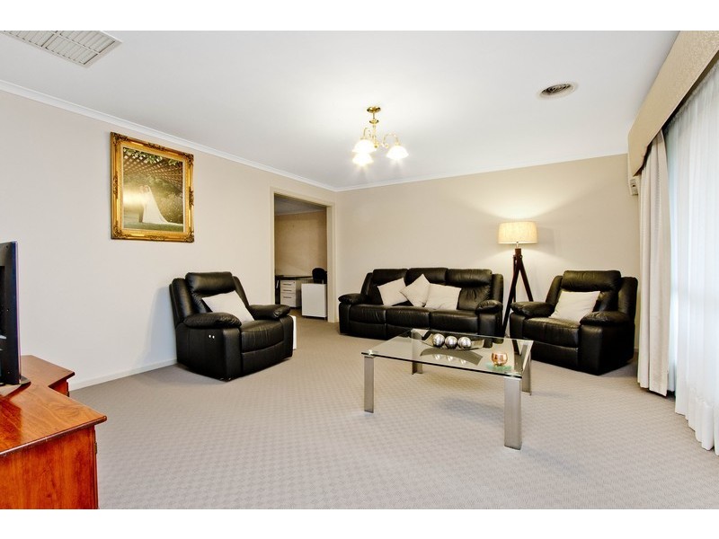 25 Petworth Parade, Greenwith SA 5125