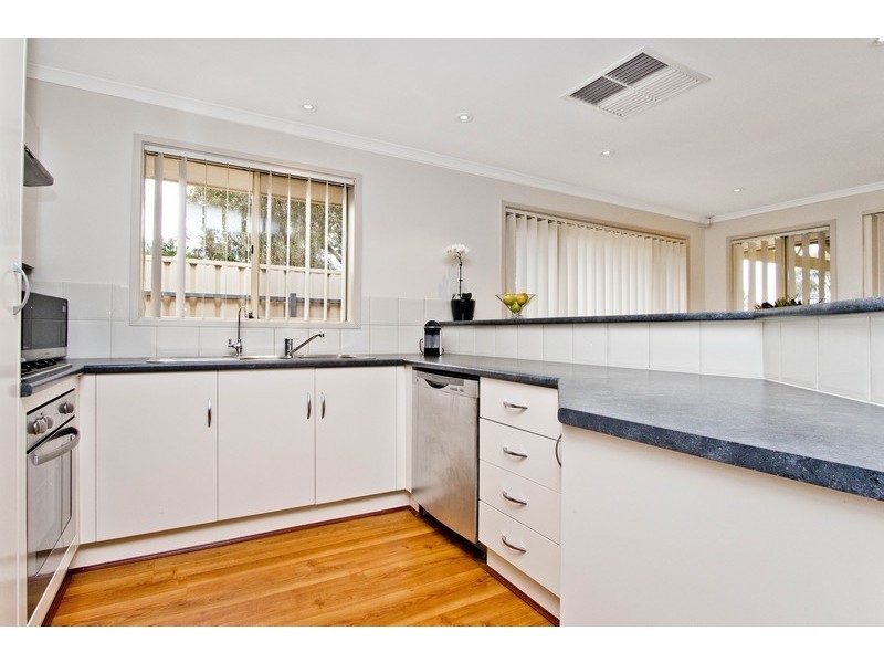 10 Minerva Crescent, Modbury Heights SA 5092