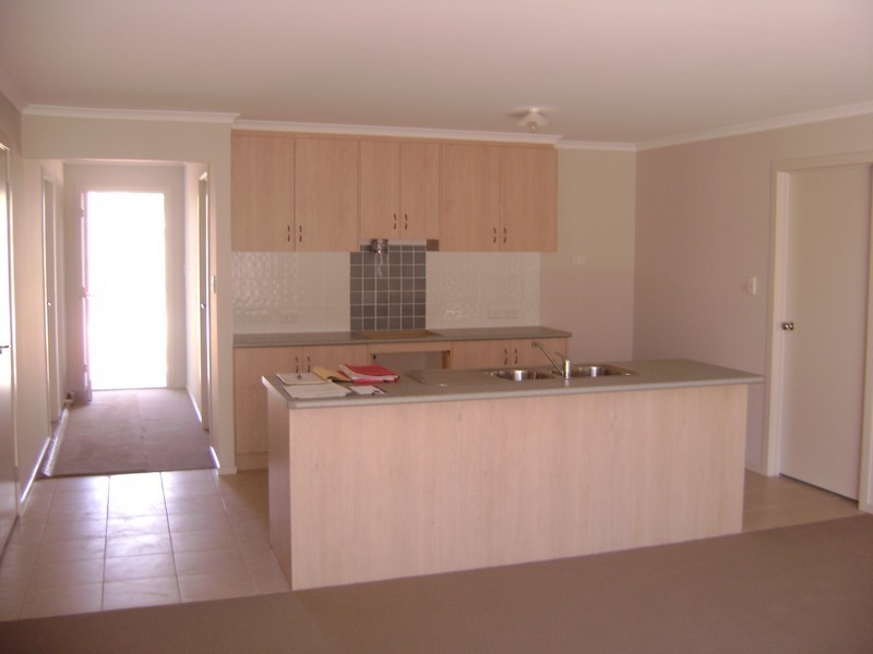 1 Currawong Avenue, Burton SA 5110