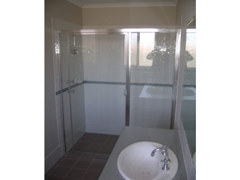 1 Currawong Avenue, Burton SA 5110