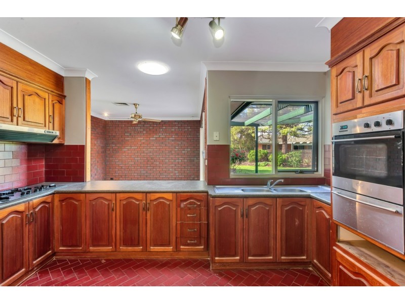 109 Lochside Drive, West Lakes SA 5021