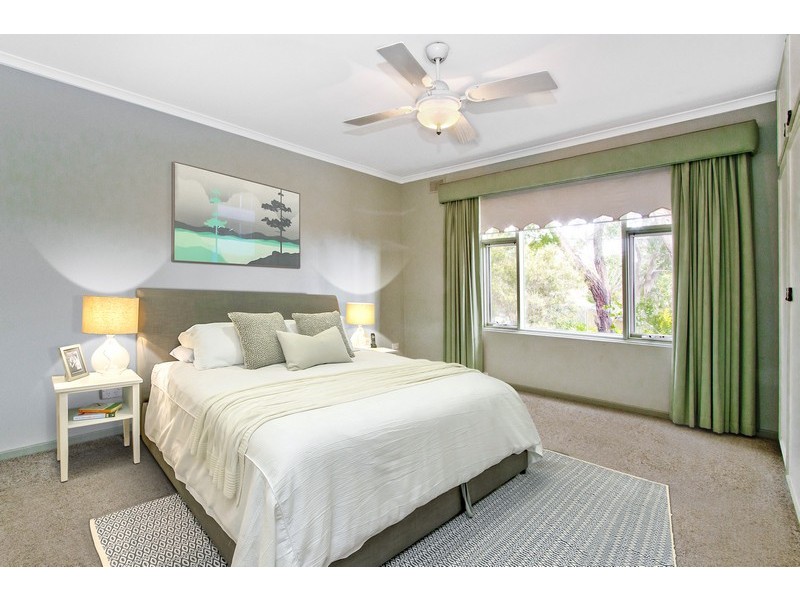 11 Woona Court, Banksia Park SA 5091