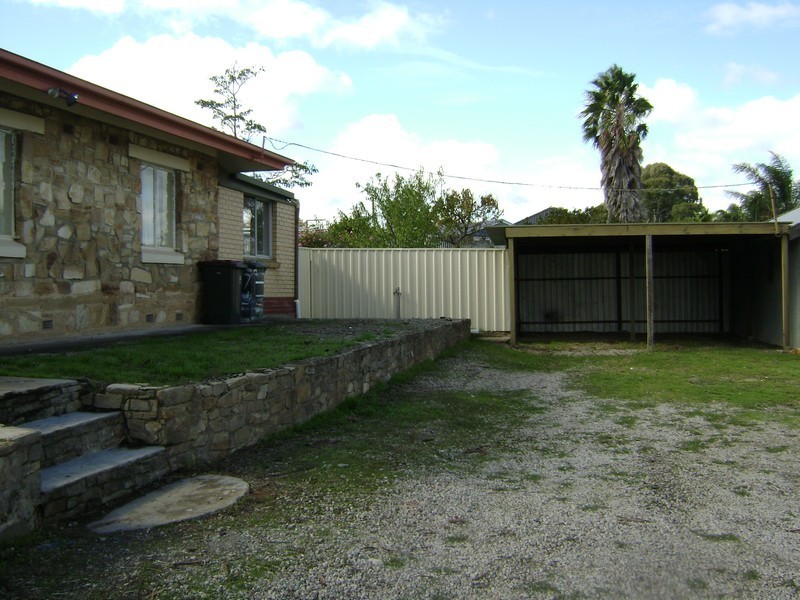 57 Valley Road, Hope Valley SA 5090