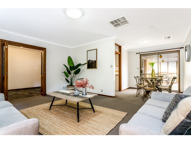 10 Gruen Court, St Agnes SA 5097