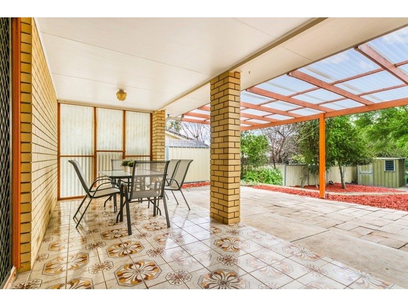 10 Gruen Court, St Agnes SA 5097