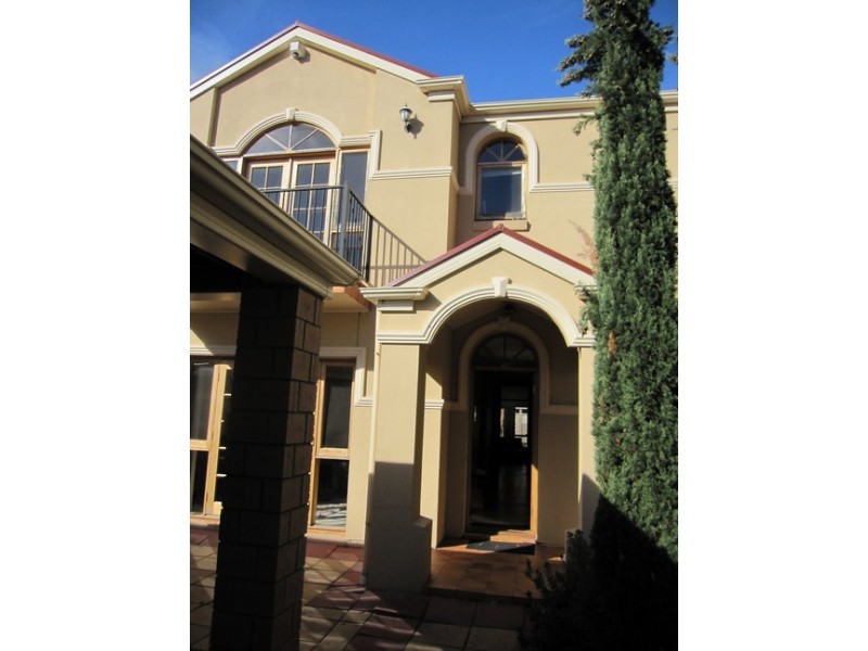 1B Peter Avenue, Campbelltown SA 5074