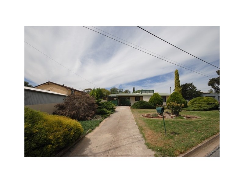 15 Folkstone Street, Para Hills SA 5096