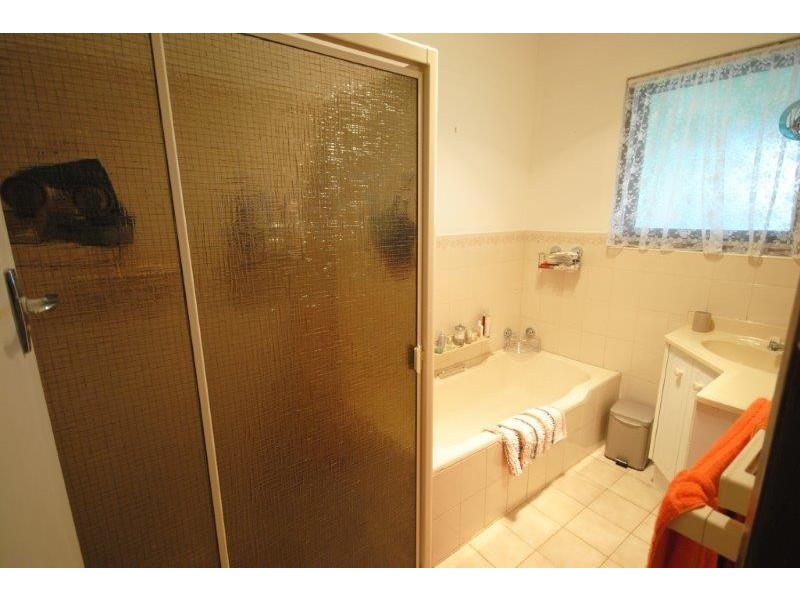 23 Newcombe Drive, Gilles Plains SA 5086