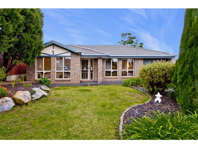 4 AMISFIELD CRESCENT, Greenwith SA 5125