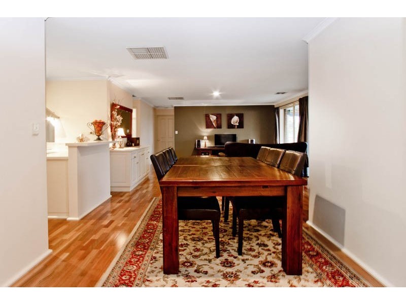 4 AMISFIELD CRESCENT, Greenwith SA 5125