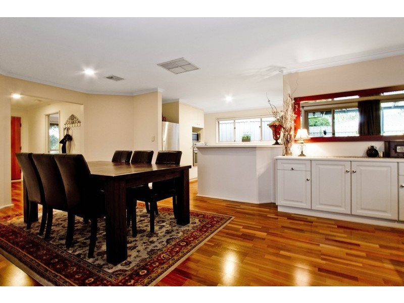 4 AMISFIELD CRESCENT, Greenwith SA 5125