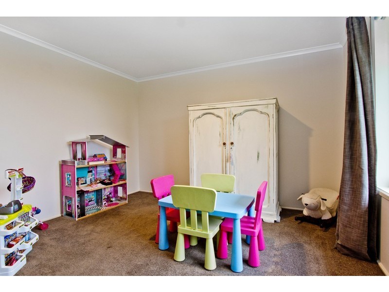 4 AMISFIELD CRESCENT, Greenwith SA 5125