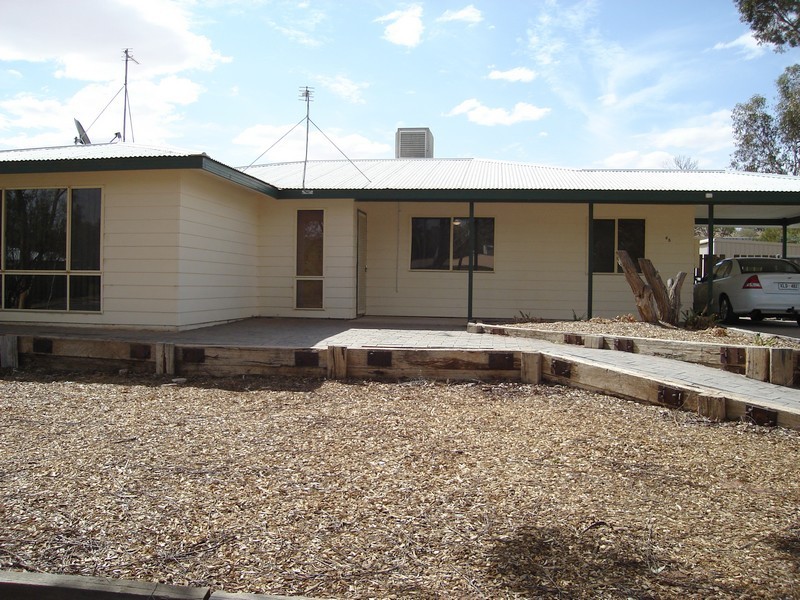 65 Pioneer Drive, Roxby Downs SA 5725