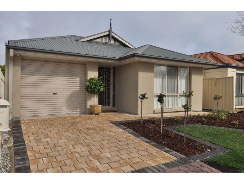 15 Knightsbridge Terrace, Oakden SA 5086