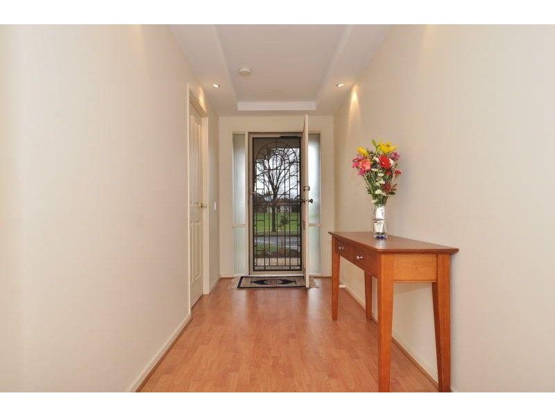 15 Knightsbridge Terrace, Oakden SA 5086