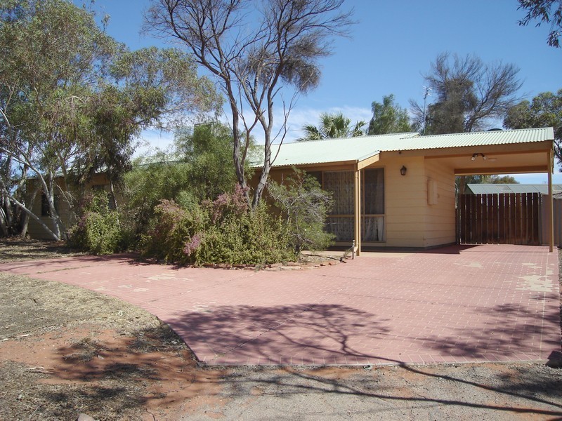 10 Blanche Court, Roxby Downs SA 5725