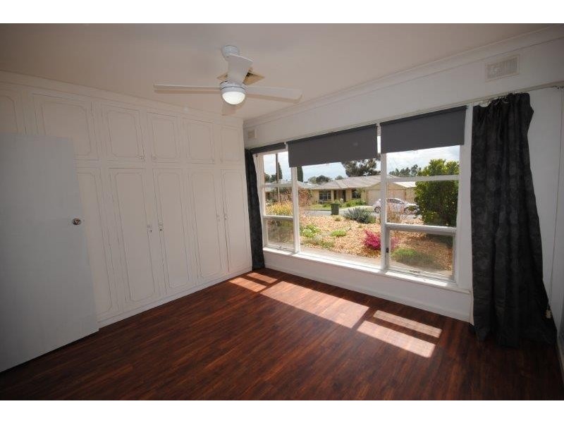 17 Cremin Street, Fairview Park SA 5126