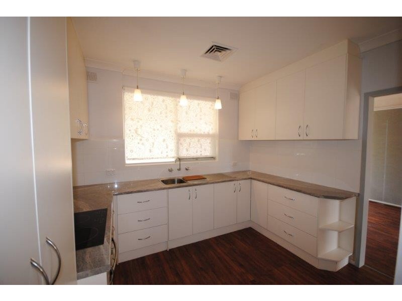 17 Cremin Street, Fairview Park SA 5126