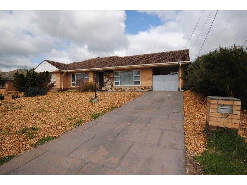 17 Cremin Street, Fairview Park SA 5126