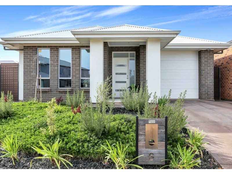 6 Burnlea parade, Blakeview SA 5114
