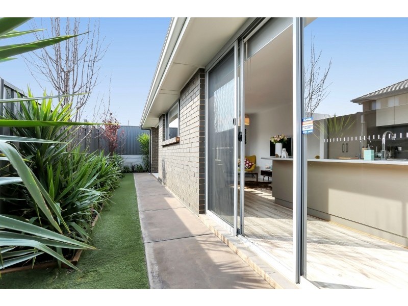 6 Burnlea parade, Blakeview SA 5114