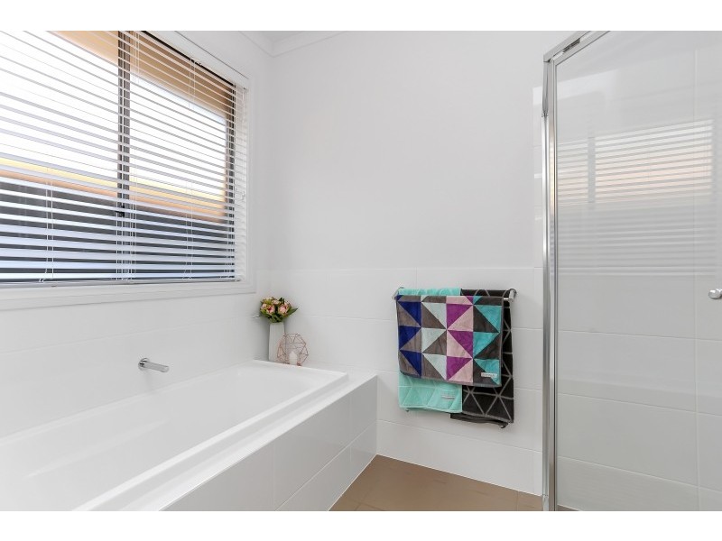 6 Burnlea parade, Blakeview SA 5114