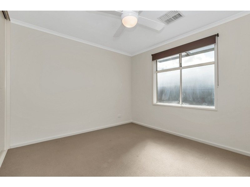 38 Mckinlay Ave, Gilles Plains SA 5086