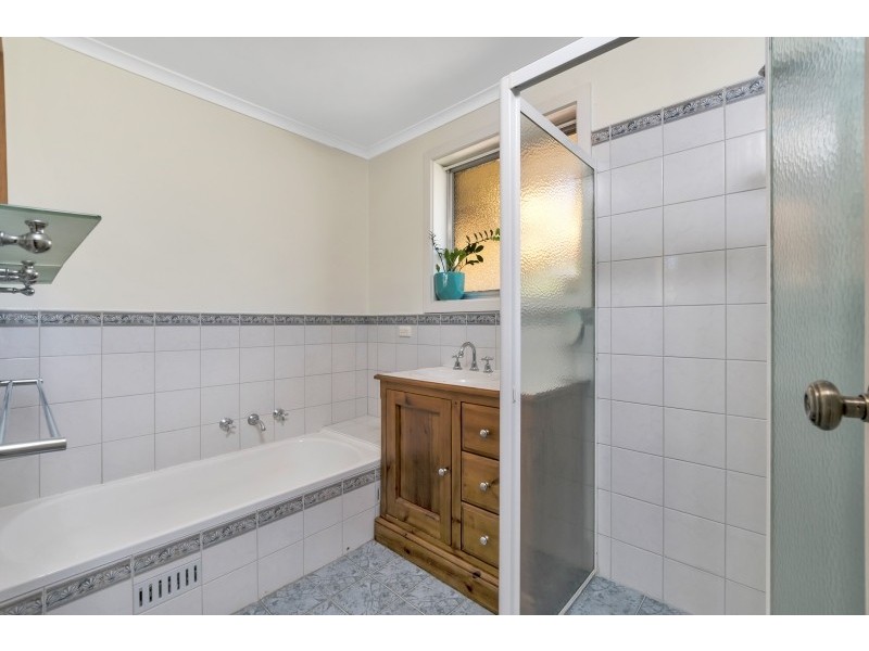 33 Kingsford Smith Street, Modbury Heights SA 5092