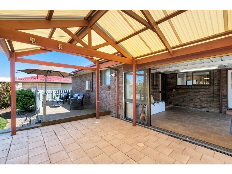 33 Kingsford Smith Street, Modbury Heights SA 5092