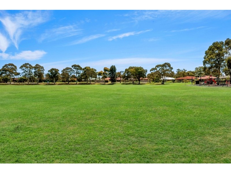 33 Kingsford Smith Street, Modbury Heights SA 5092