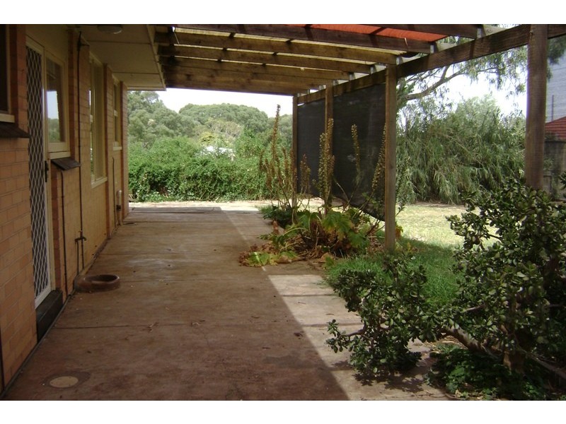 8 Thomson Drive, Fairview Park SA 5126