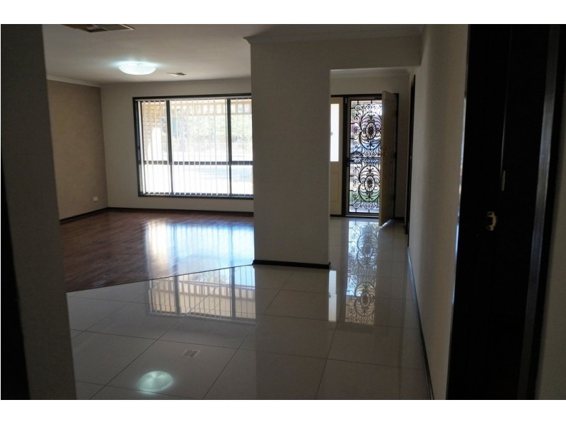 76 KESTERS ROAD, Para Hills West SA 5096