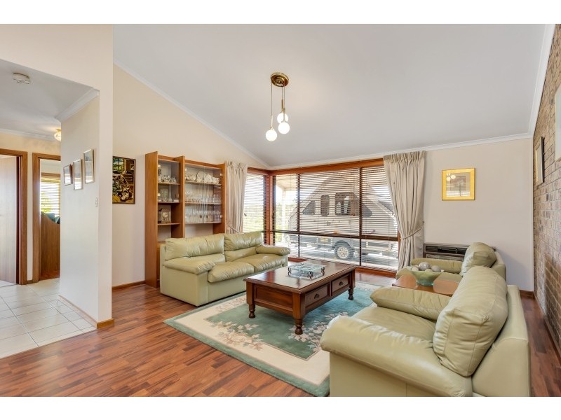 9 Viewpoint Court, Wynn Vale SA 5127