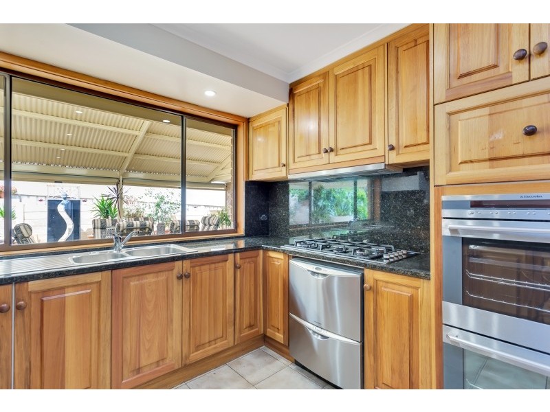 9 Viewpoint Court, Wynn Vale SA 5127