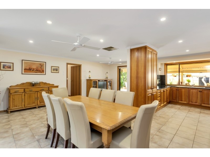 9 Viewpoint Court, Wynn Vale SA 5127