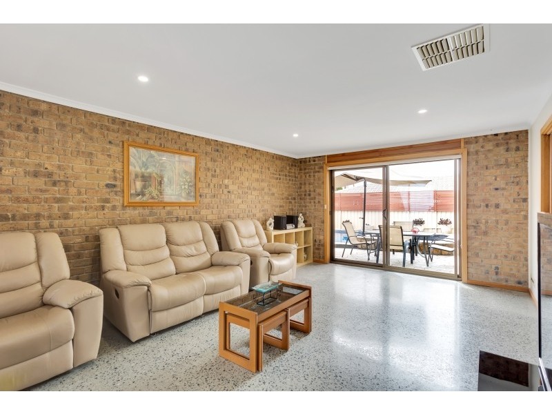 9 Viewpoint Court, Wynn Vale SA 5127