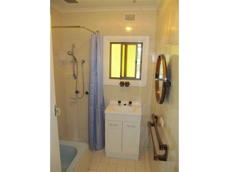 827 Military Road, North Haven SA 5018