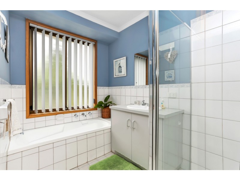 24 PRELATE COURT, Wynn Vale SA 5127