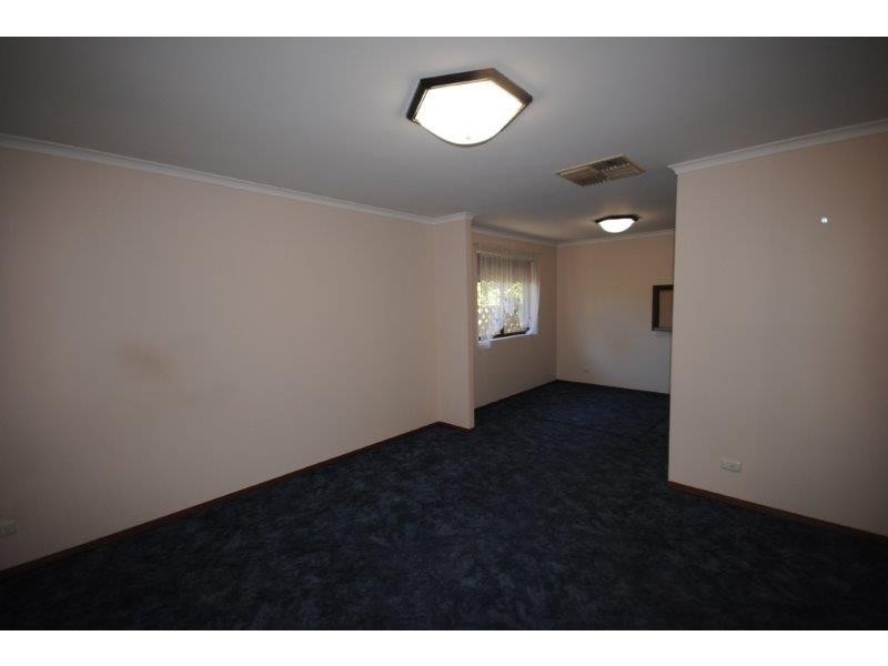 2 Dallas Court, Wynn Vale SA 5127