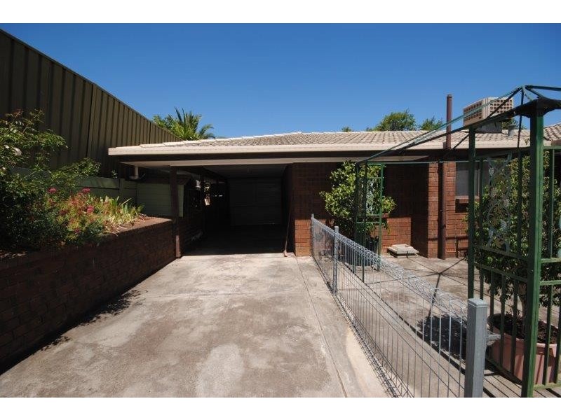2 Dallas Court, Wynn Vale SA 5127