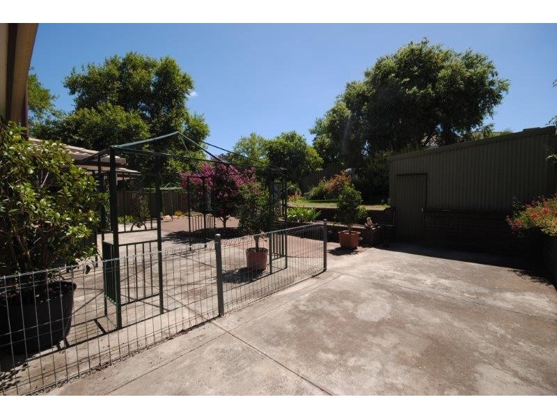 2 Dallas Court, Wynn Vale SA 5127