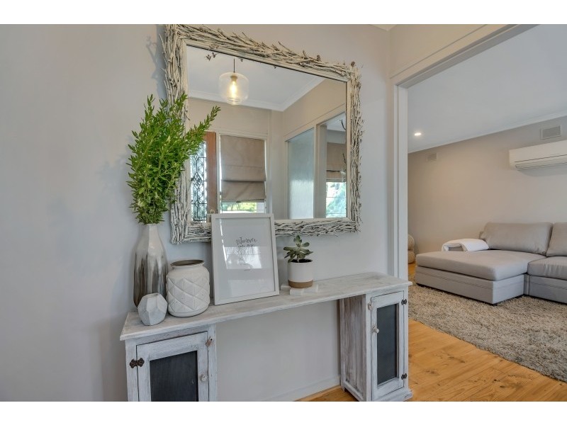 17 Casuarina Avenue, Surrey Downs SA 5126