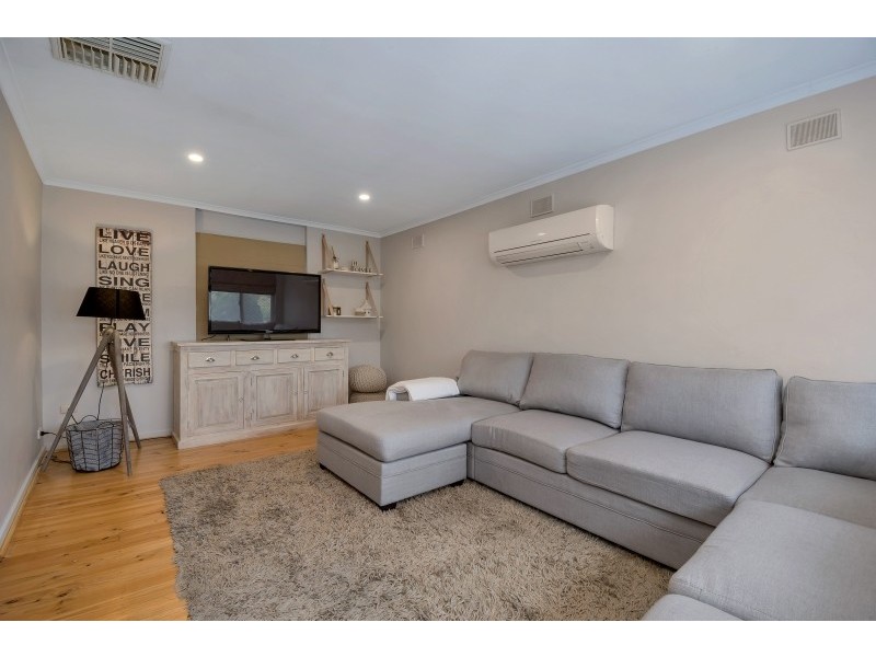 17 Casuarina Avenue, Surrey Downs SA 5126