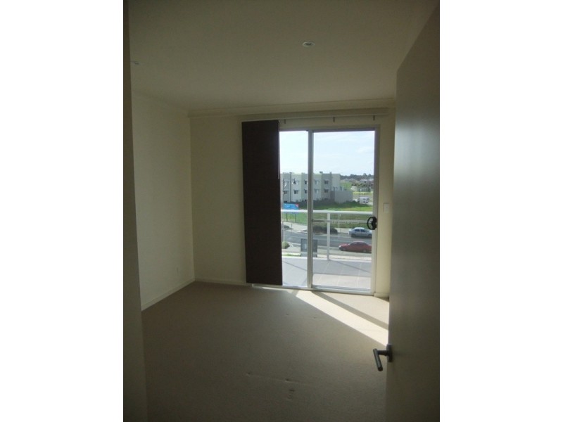 16 / 2 – 6 Goodall Parade, Mawson Lakes SA 5095