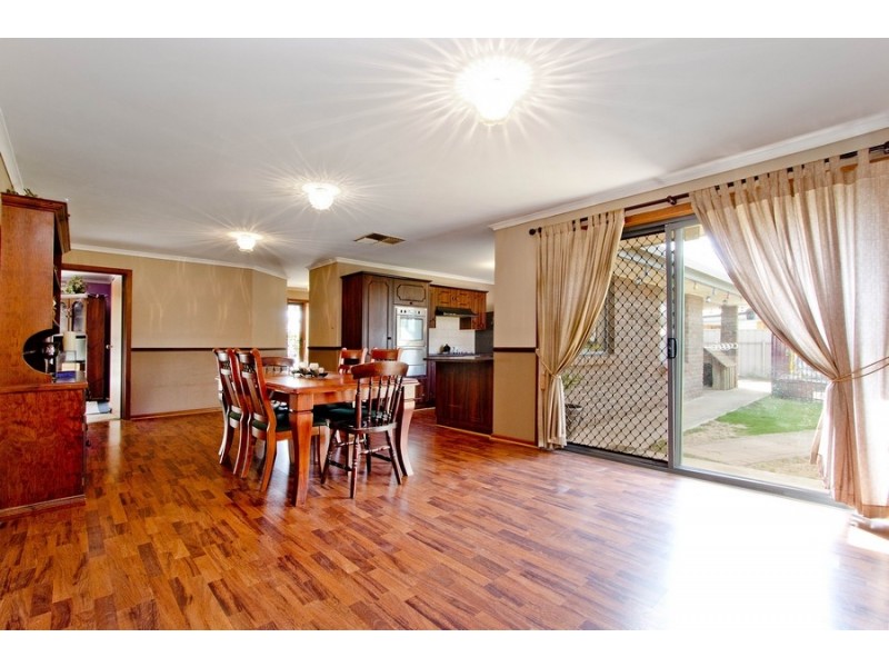 6 Helle Court, Salisbury Downs SA 5108