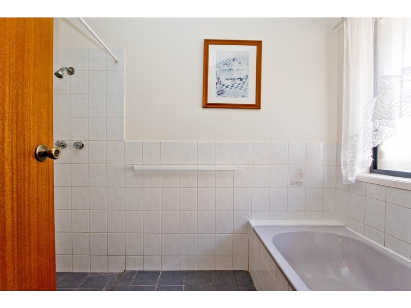 6 Helle Court, Salisbury Downs SA 5108